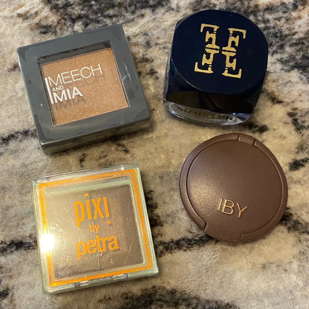 Bundle of 4 NWT Eyeshadows Pixi Meech and Mia IBY Furless